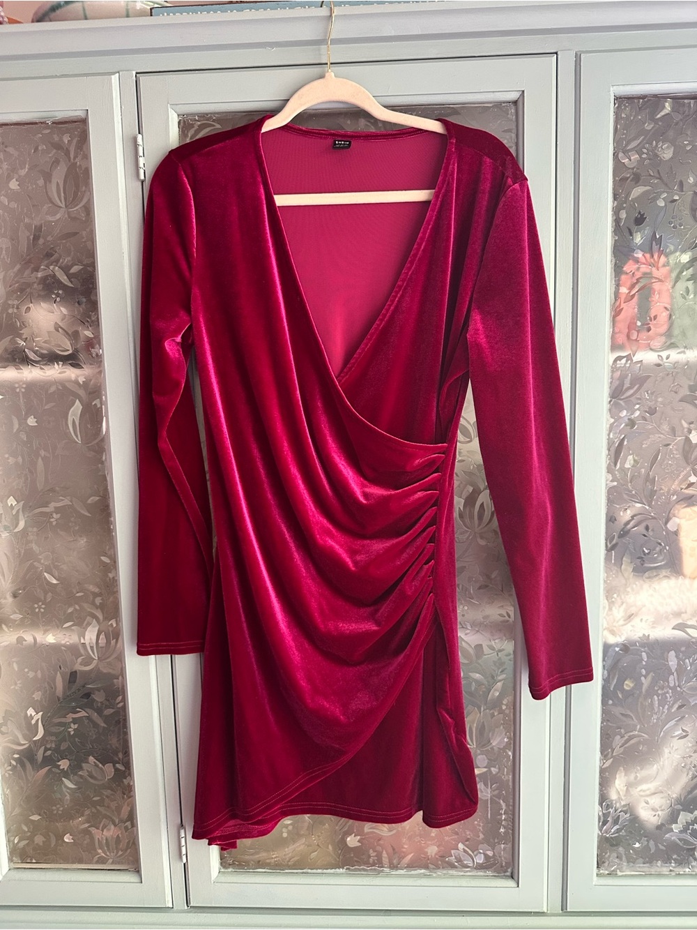 SHEIN Fuchsia Velvet Surplice Long Sleeve Dress